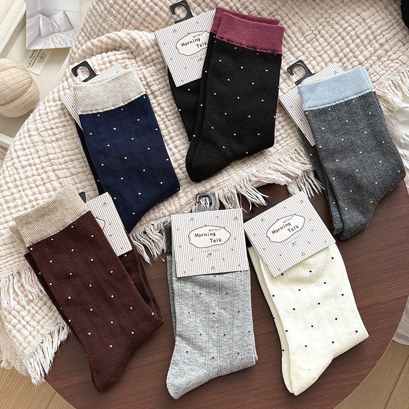 Slight Bounce Basic Polka Dots Color Clash Mid-Calf Socks Picture2