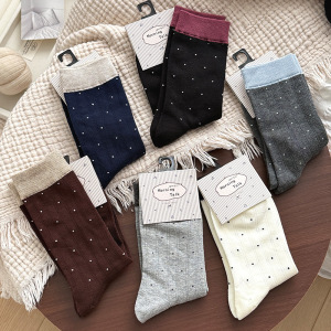 Slight Bounce Basic Polka Dots Color Clash Mid-Calf Socks h5 Picture2