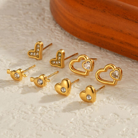 Simple Series Cute Heart Stainless Steel Waterproof Gold Color Women's Stud Earrings