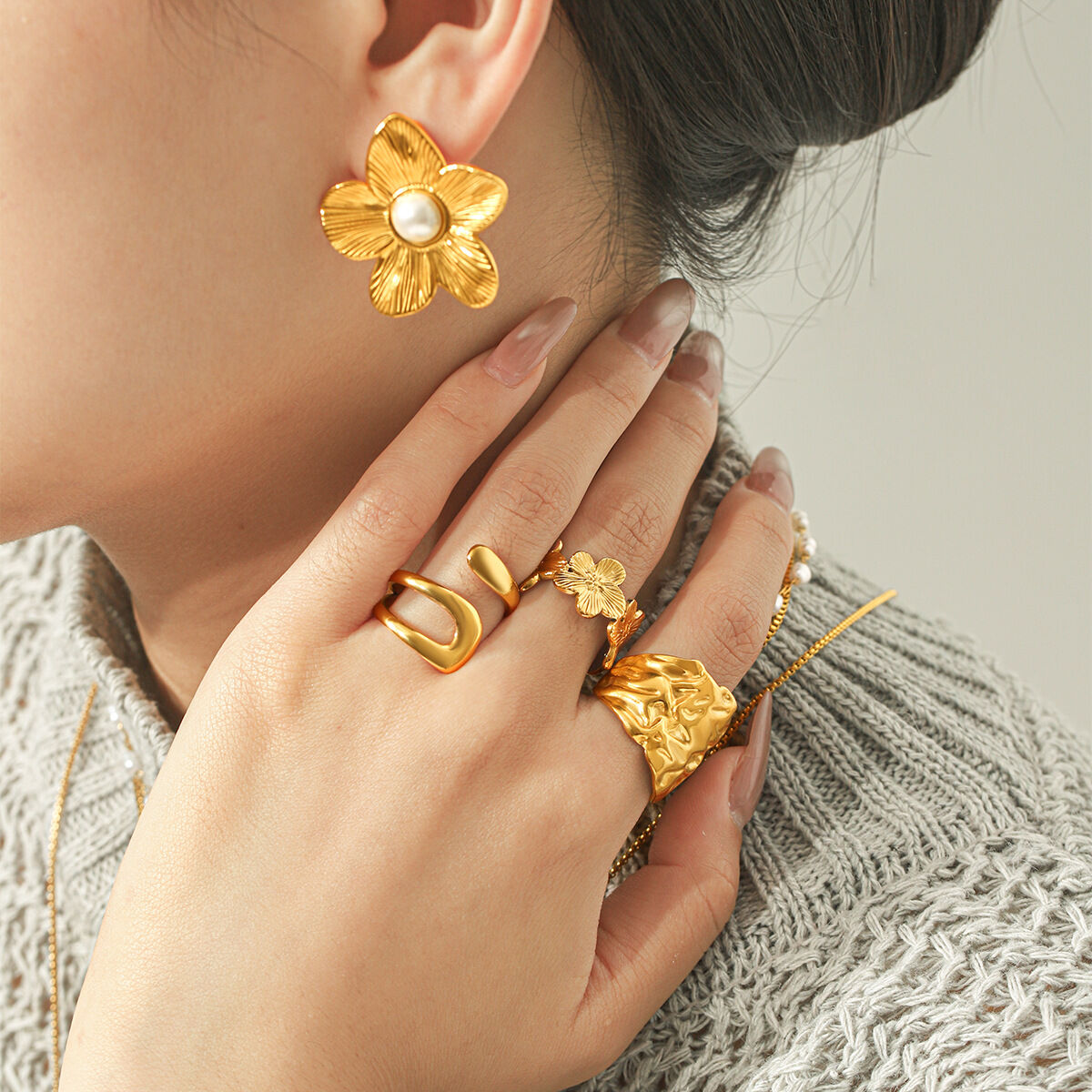 Conjuntos De Joyería Para Mujer De La Serie Simple Daily Flower Con Forma Irregular De Estrella, De Acero Inoxidable, Resistentes Al Agua Y Color Dorado. Imagen4