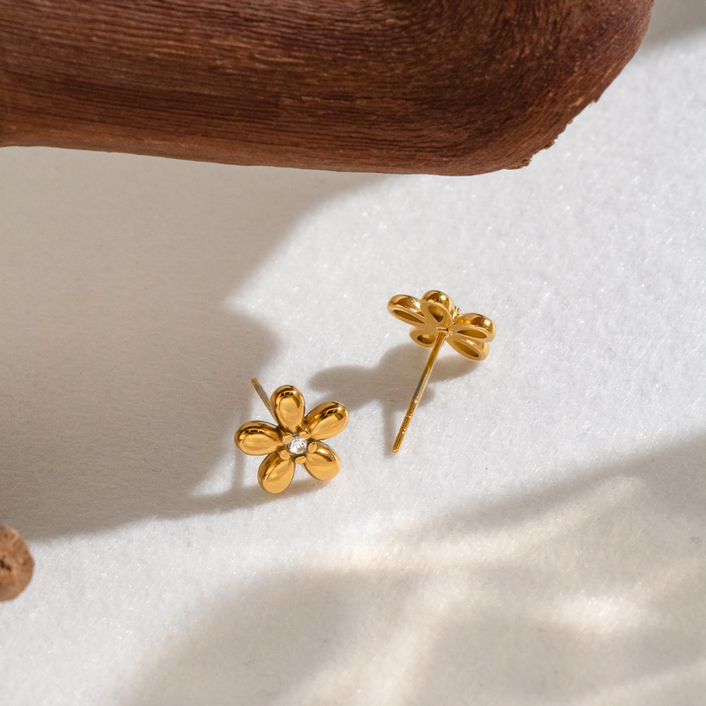 Flower Shape Stainless Steel Waterproof Gold Color Women's Stud Earrings Picture3
