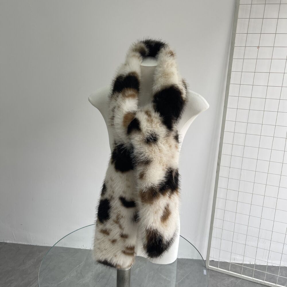 Simple Series Retro Mixed Color Animal Print Imitation Fur Winter Scarves Picture4