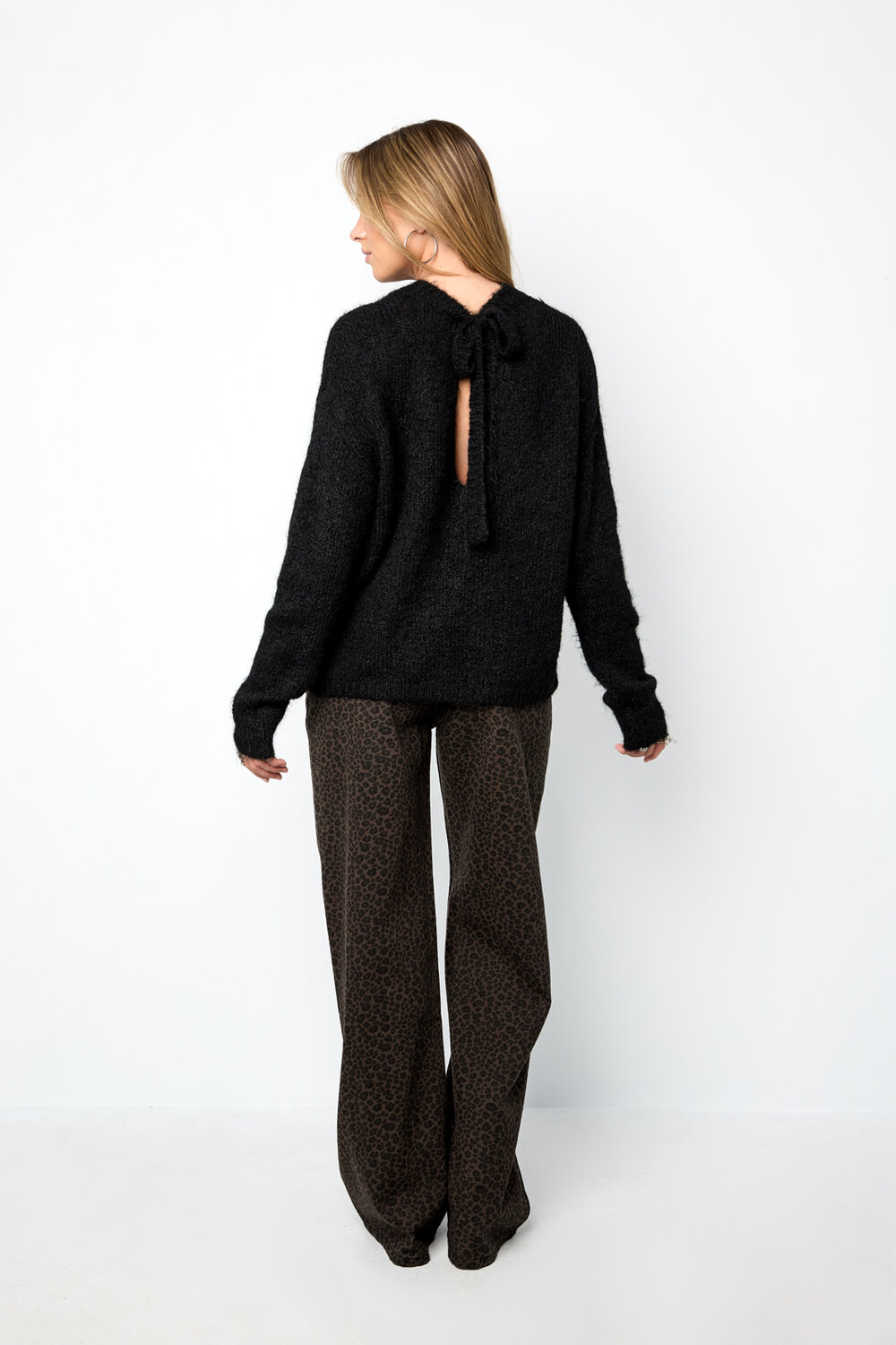 Open Back Sweater h5Picture7