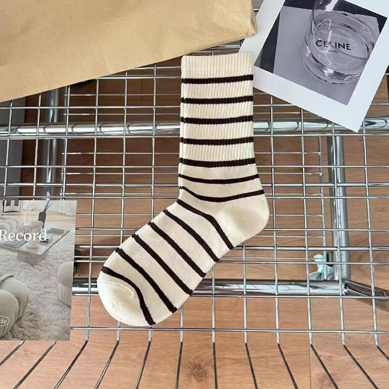 Damen-Socken mit einfarbigen Streifen, mittelhoch