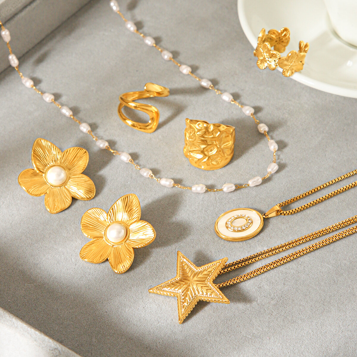 Conjuntos De Joyería Para Mujer De La Serie Simple Daily Flower Con Forma Irregular De Estrella, De Acero Inoxidable, Resistentes Al Agua Y Color Dorado. Imagen2