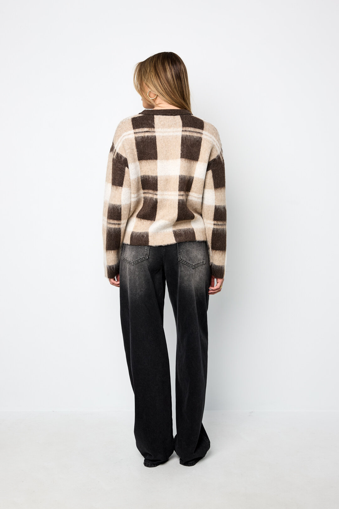 The Hairy Checker Sweater Picture7