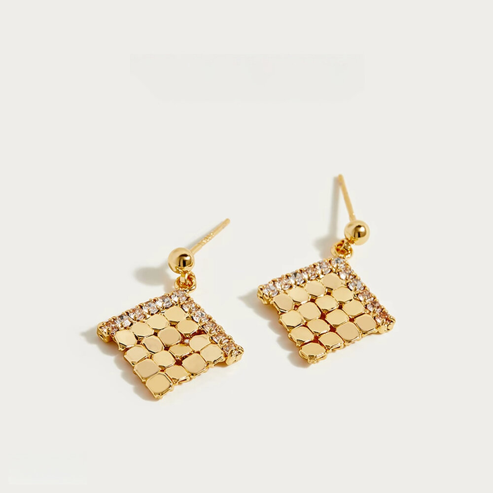 Luxurious Series Elegant Geometric Shape Copper Women's Dangle Earrings h5Picture4
