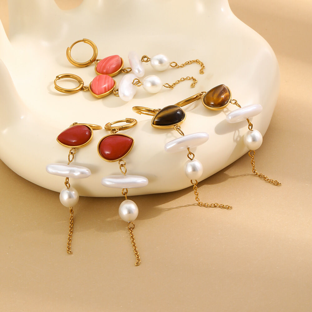 Pendientes de mujer con cuentas de forma irregular, estilo romántico y dulce, de acero inoxidable, resistentes al agua, color dorado y piedra natural.