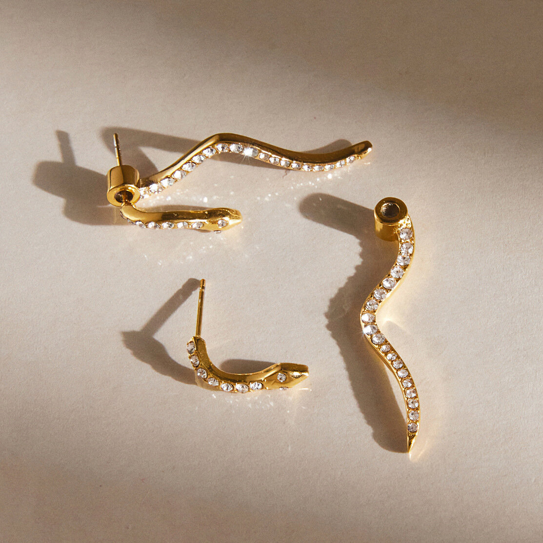 Orecchini A Perno Da Donna A Forma Di Serpente In Acciaio Inossidabile, Impermeabili, Color Oro, Con Strass. h5 Immagine3