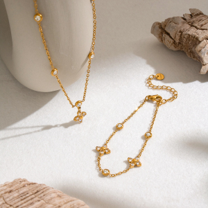 Simple Series Simple Clover Stainless Steel Gold Color Zircon Women's Chain Necklaces h5 Picture4