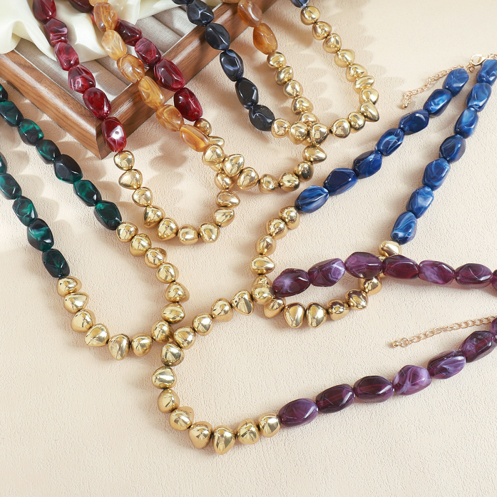 Simple Series Retro Irregular Shape Beads Acrylic Women's Beaded Necklaces Picture4