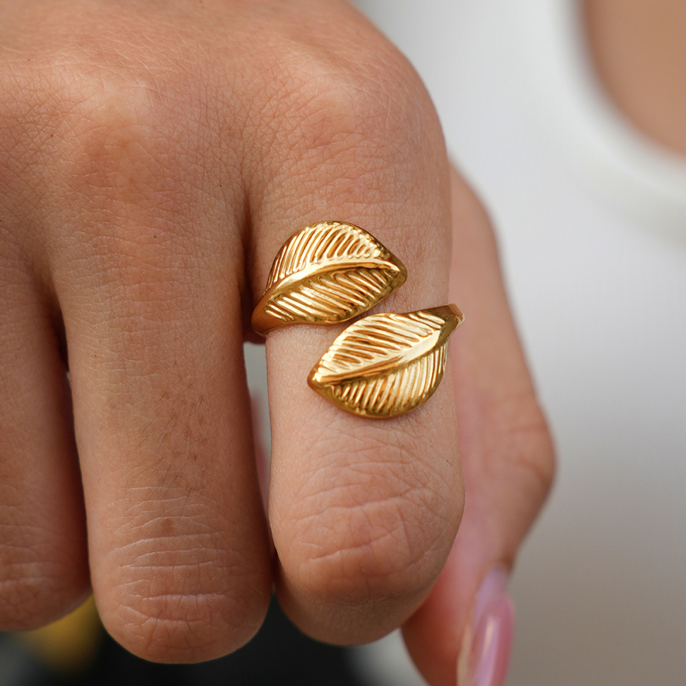 Simple Series Daily Leaf Stainless Steel Waterproof   Gold Color  Statement Rings Picture5