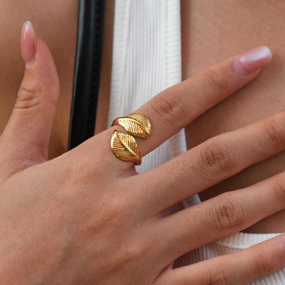 Simple Series Daily Leaf Stainless Steel Waterproof   Gold Color  Statement Rings Picture3