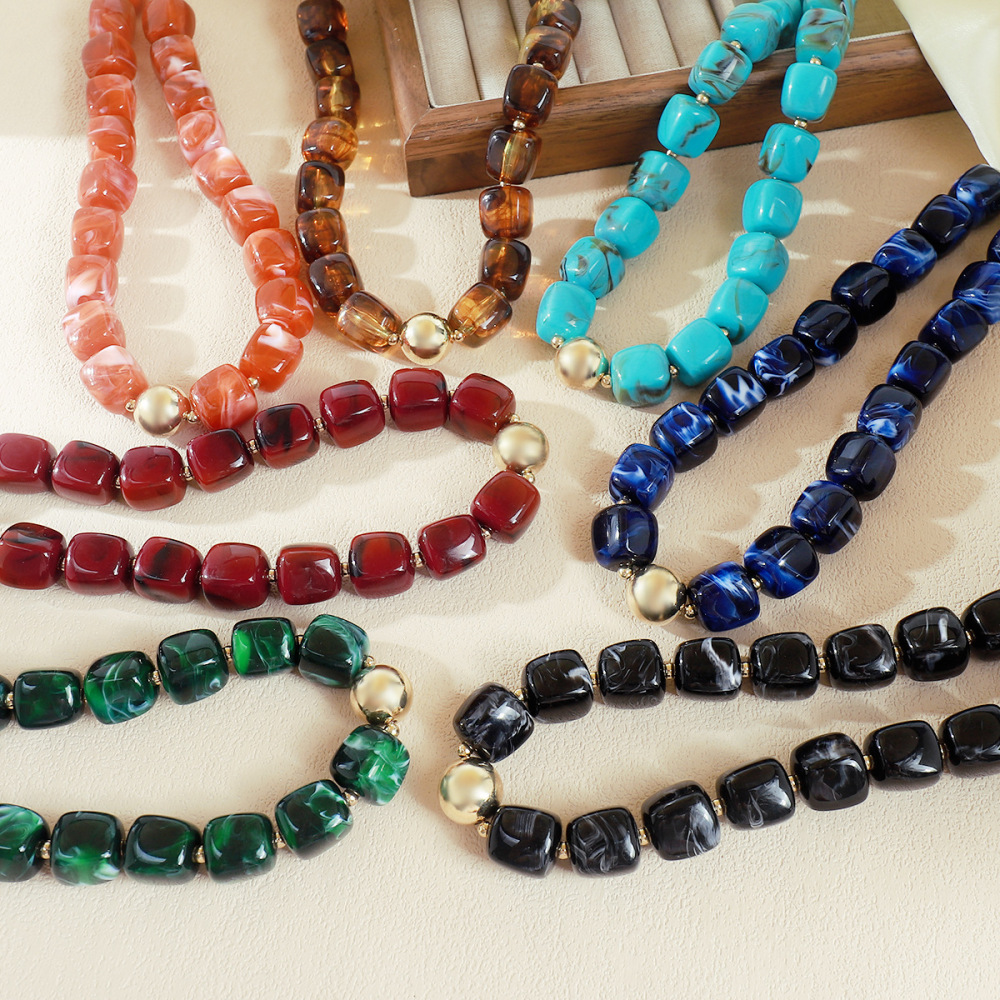 Simple Series Retro Irregular Shape Solid Color Resin Women's Beaded Bracelets Picture3