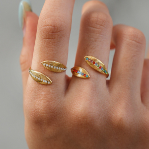 Simple Series Daily Leaf Stainless Steel Waterproof   Gold Color  Rhinestone Statement Rings h5 Picture5