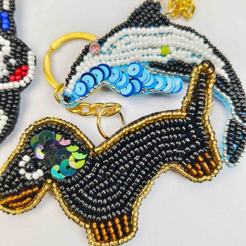Simple Series Casual Flower Animal Oceanic Style Mixed Color Food Woven Birds Shell Fish Dachshund Seed Bead Keychain Picture4