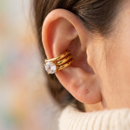 C-förmige, wasserdichte Ohrklemmen aus Edelstahl in Goldfarbe mit Zirkonia für Damen