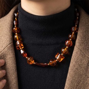 Simple Series Retro Irregular Shape Beads Gradient Color Acrylic Women's Beaded Necklaces h5 Picture2