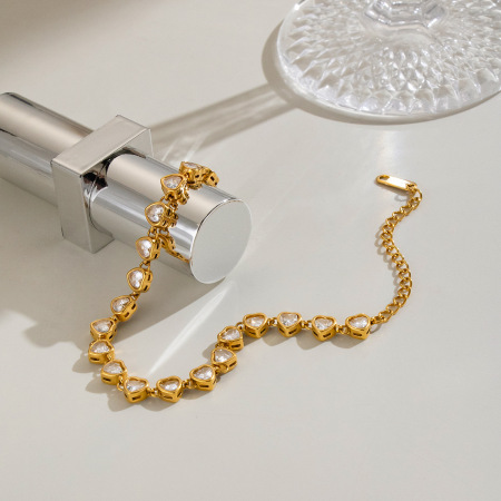 Luxurious Series Simple Heart Stainless Steel Gold Color Zircon Women's Chain Bracelets