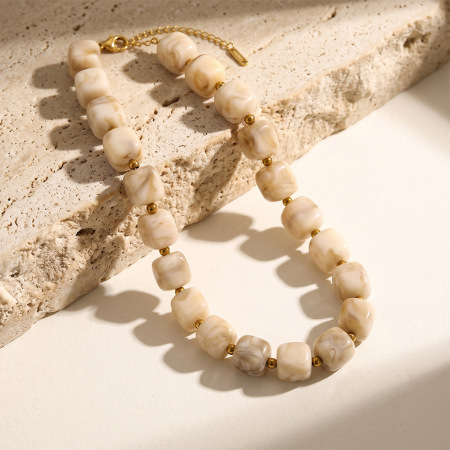 Simple Series Retro Beads Gradient Color Geometric Shape Acrylic   Gold Color  Women's Beaded Necklaces