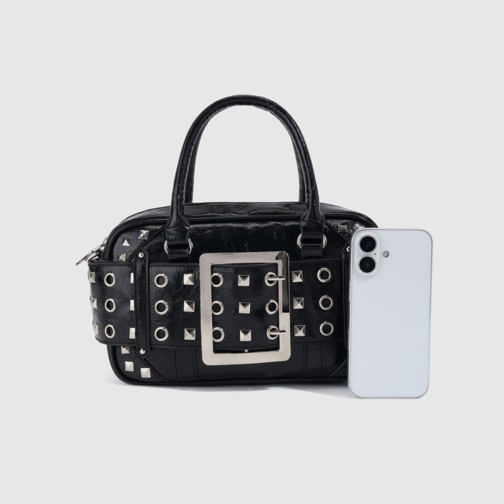 Streetwear Style Studded Rivet Pu Women's Handbags Picture3