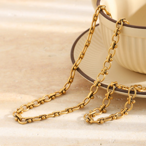 Simple Series Punk Twist Patchwork Chain Stainless Steel Waterproof Gold Color Women's Chain Bracelets h5 Picture5