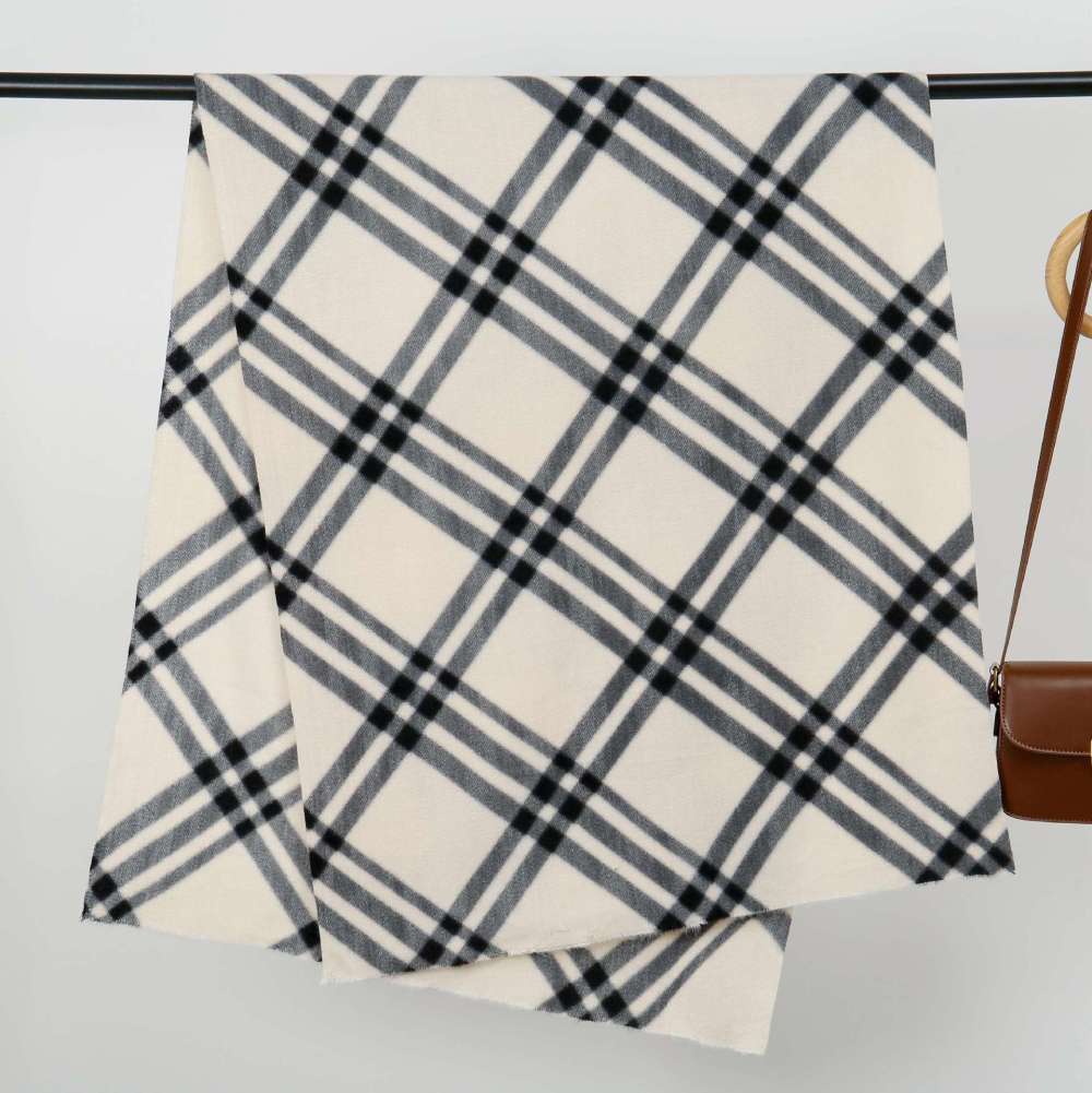 Simple Series Daily Plaid Polyester Winter Scarves h5Picture7