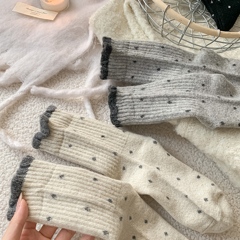 Basic Polka Dots Color Clash Wool Mid-Calf Socks h5Picture8