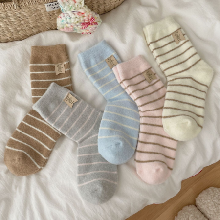 Basic Stripes Mid-Calf Socks