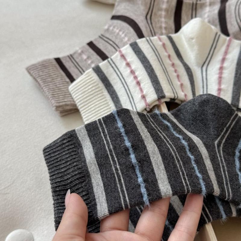 Basic Stripes Mid-Calf Socks h5Picture3