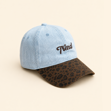 Simple Series Casual Baseballkappe aus Baumwolle mit Leopardenmuster und mehrfarbigem Schriftzug