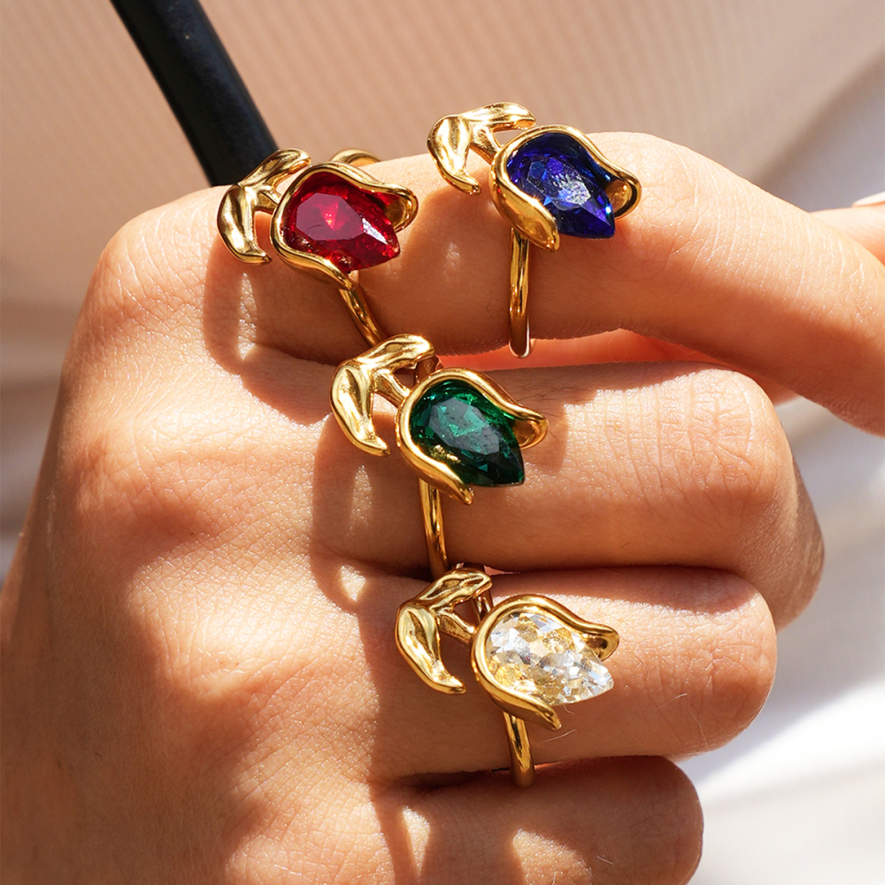 Simple Series Daily Flower Stainless Steel Waterproof   Gold Color  Zircon Statement Rings Picture2