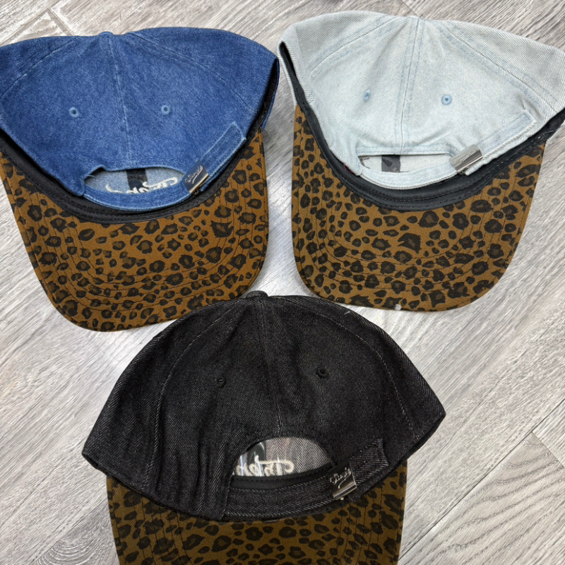 Simple Series Casual Baseballkappe Aus Baumwolle Mit Leopardenmuster Und Mehrfarbigem Schriftzug Bild7