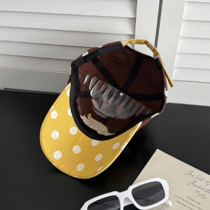 Baseballkappe Aus Baumwolle Der Simple Series Mit Lässigem Buchstaben- Und Polka-Dot-Muster In Verschiedenen Farben h5 Bild5