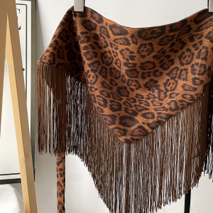 Retro Leopard Print Suede Women's Triangular Scarves h5 Picture3