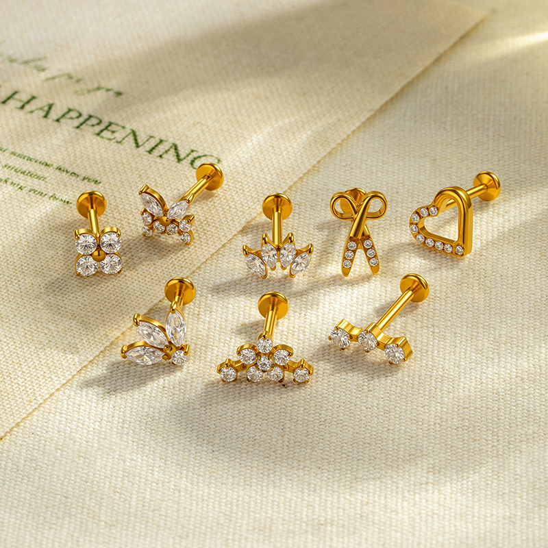 Simple Series  Flower Heart Titanium Alloy   Gold Color  Zircon Women's Piercing Earrings Picture3