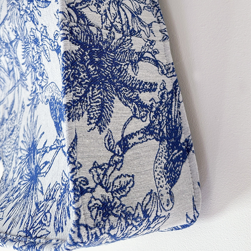 Casual Style Embroidered Animal Plant Canvas Women's Square Tote Bags h5Picture6