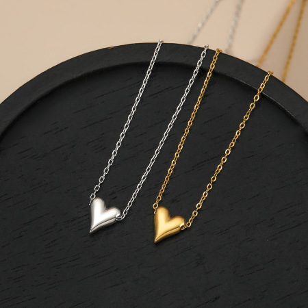 Collana con ciondolo a forma di cuore semplice, impermeabile, color oro, da donna.