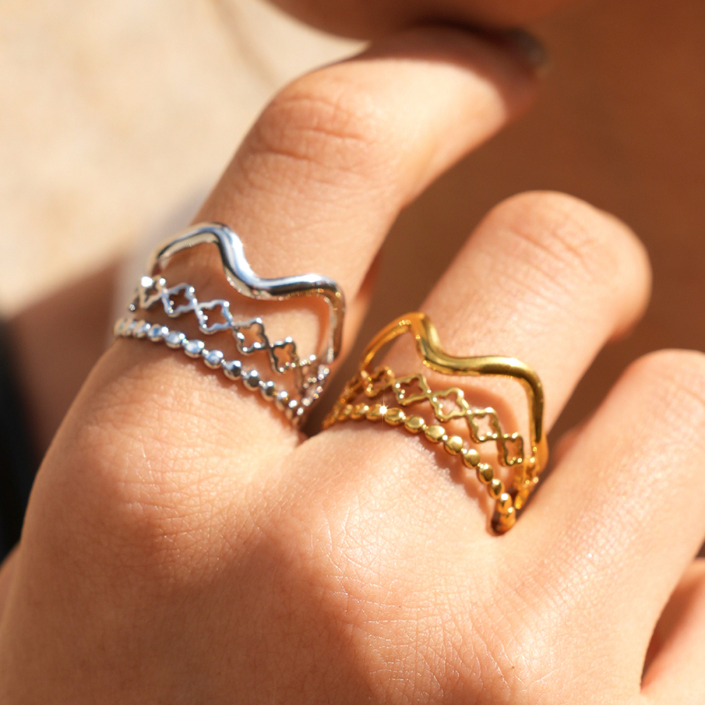 Simple Series Daily Clover Stainless Steel Waterproof Gold Color Statement Rings Picture3