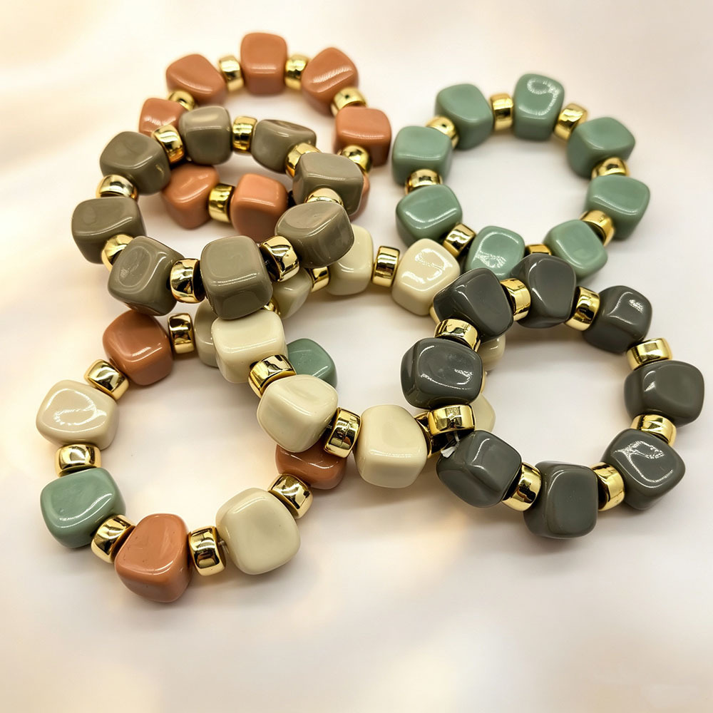 Simple Beads Acrylic Women's Beaded Bracelets Picture2