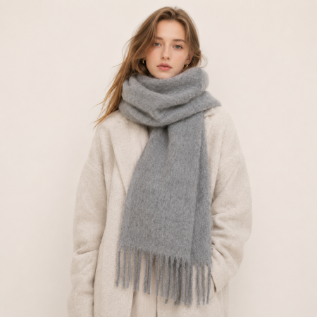 Einfache Winterschals Aus Woll-Polyester-Mischgewebe, Einfarbig, Mit Quasten