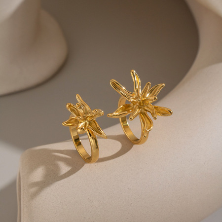 Flower Shape Stainless Steel Waterproof Gold Color Statement Rings