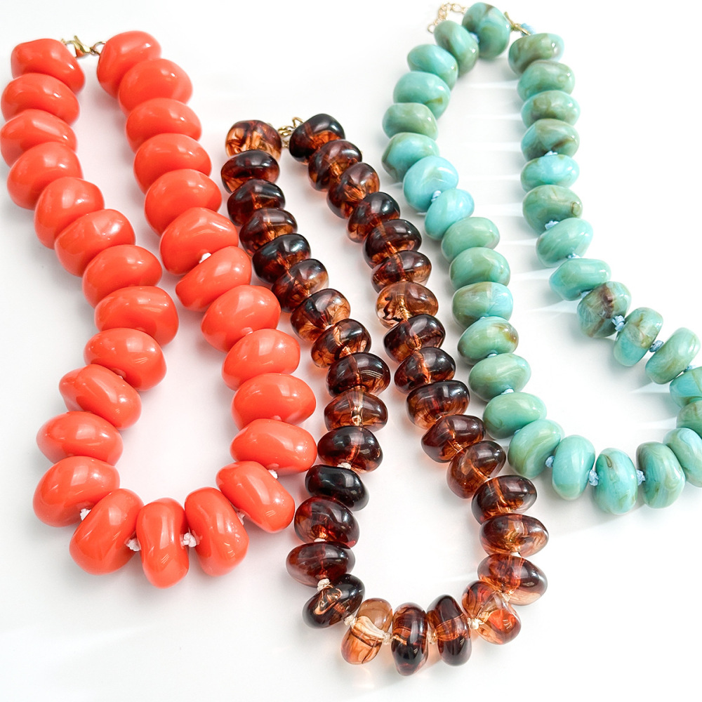 Simple Series Retro Beads Gradient Color Resin Women's Beaded Necklaces Picture2