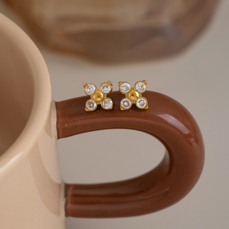 Pendientes De Botón Para Mujer De Acero Inoxidable Con Circonita Color Oro, Resistentes Al Agua Y Con Forma De Flor. 2