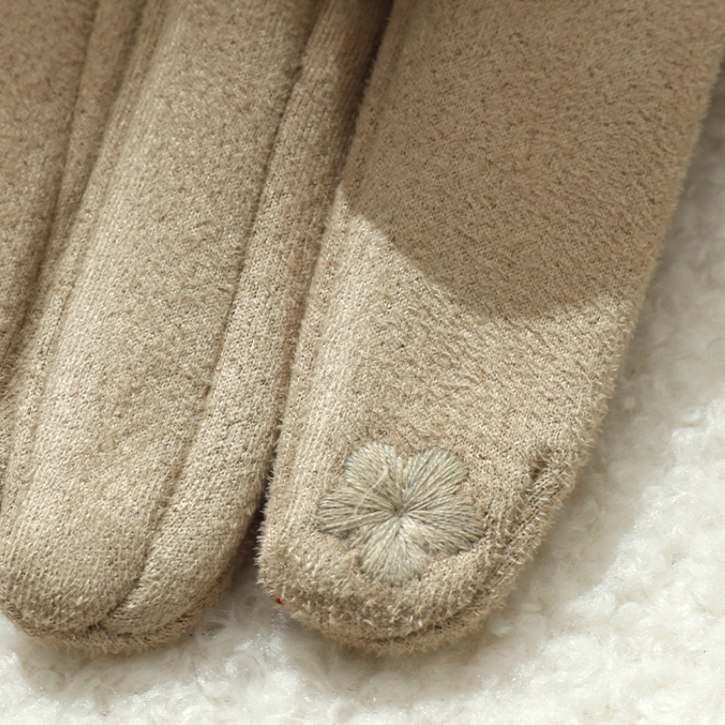 Simple Series Elegant Solid Color Twist Suede Gloves Picture5