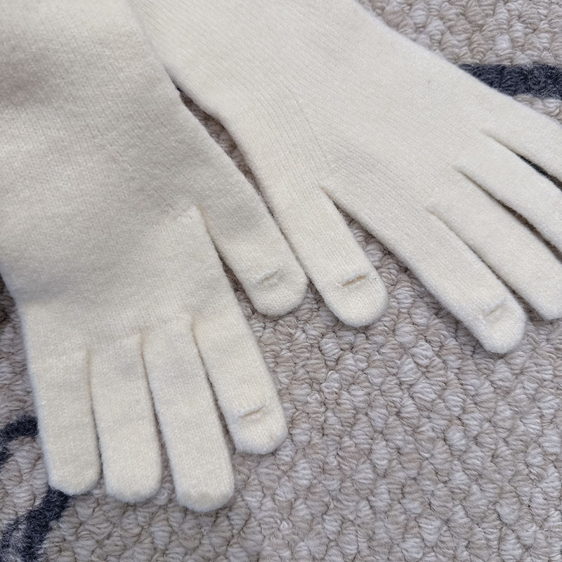 Simple Series Daily Heart Solid Color Wool Polyester Blend Gloves Picture4