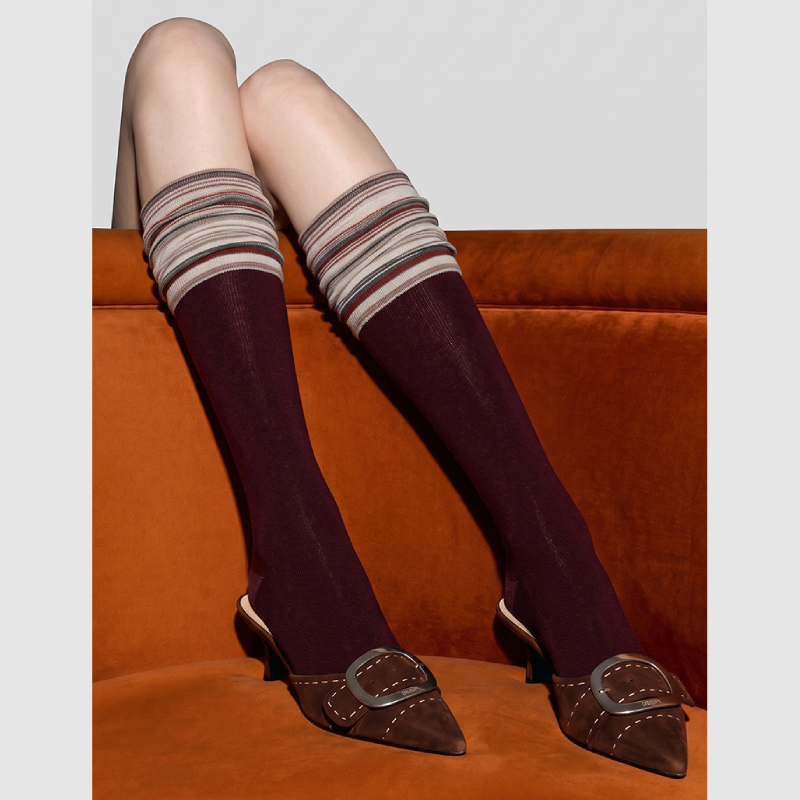 Slight Bounce Retro Stripes Color Clash Small Floral Mid-Calf Socks Picture4