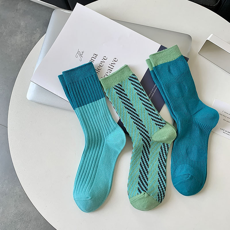 Women's Slight Bounce Casual Stripes Two-Tone Check Color Block Color Clash Mid-Calf Socks h5Picture3