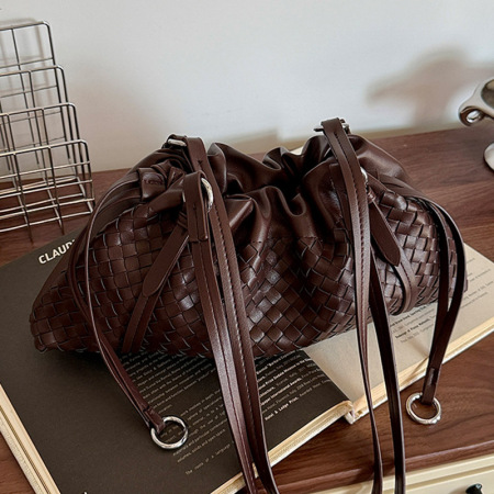 Parisian Chic Style Woven Pu Women's Pillow Bag 2
