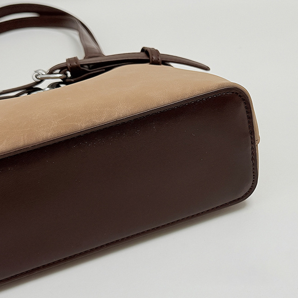 Casual Style Metal Hardware Solid Color Pu Women's Shoulder Bags Picture5